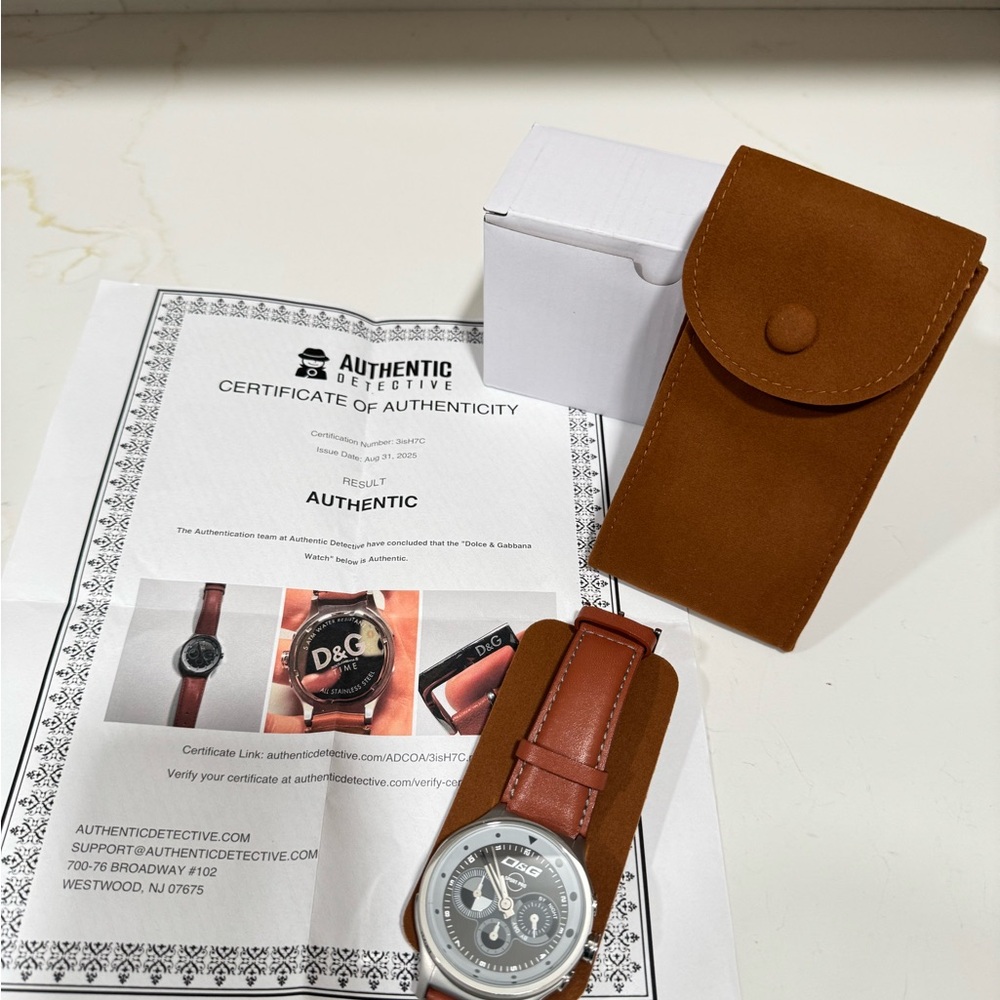 DOLCE & GABBANA mens Brown Leather Watch with Silver Accents w COA!!